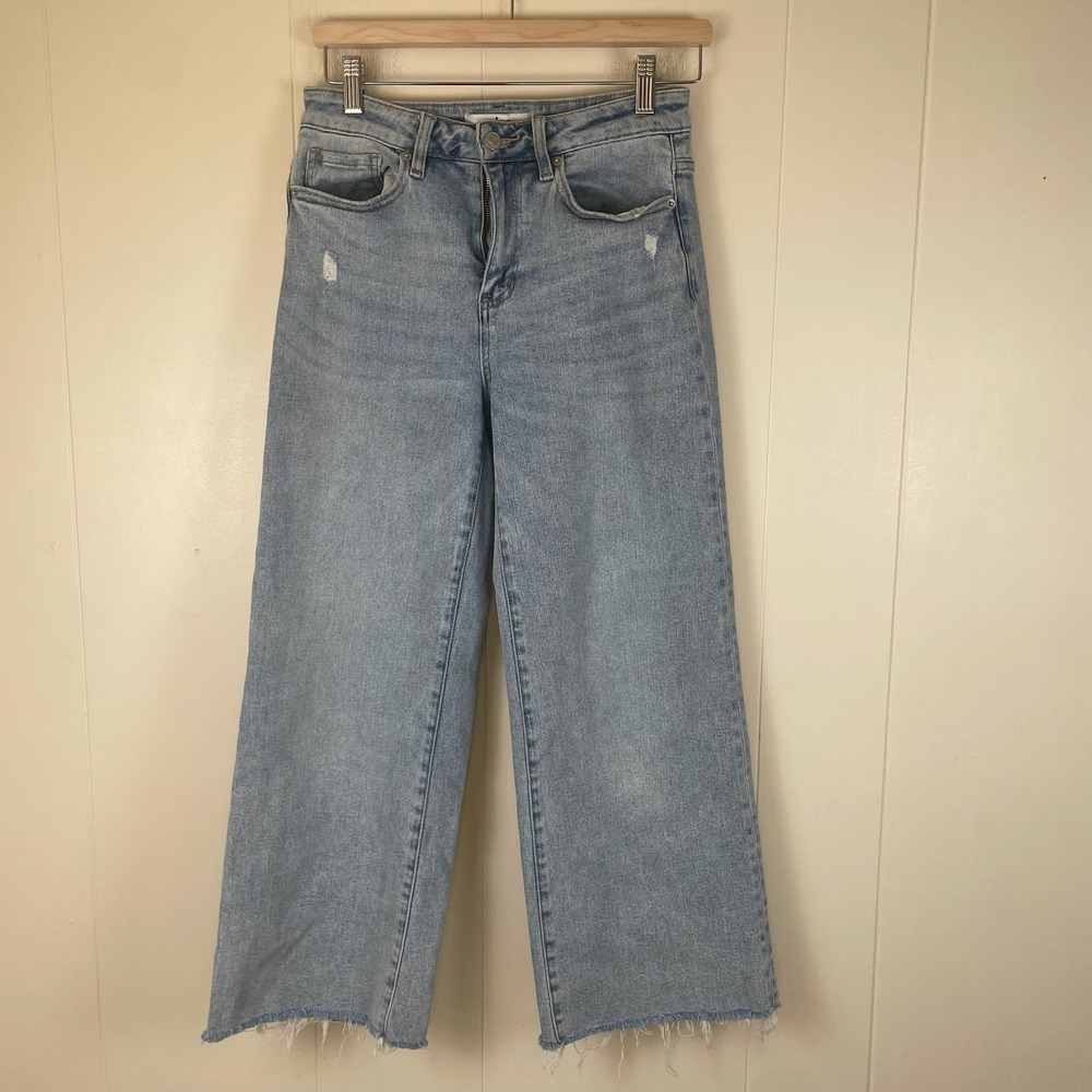 Mica Los Angeles Wide Leg Cropped Jeans‎ Distressed Hem Light Wash Denim Size 26